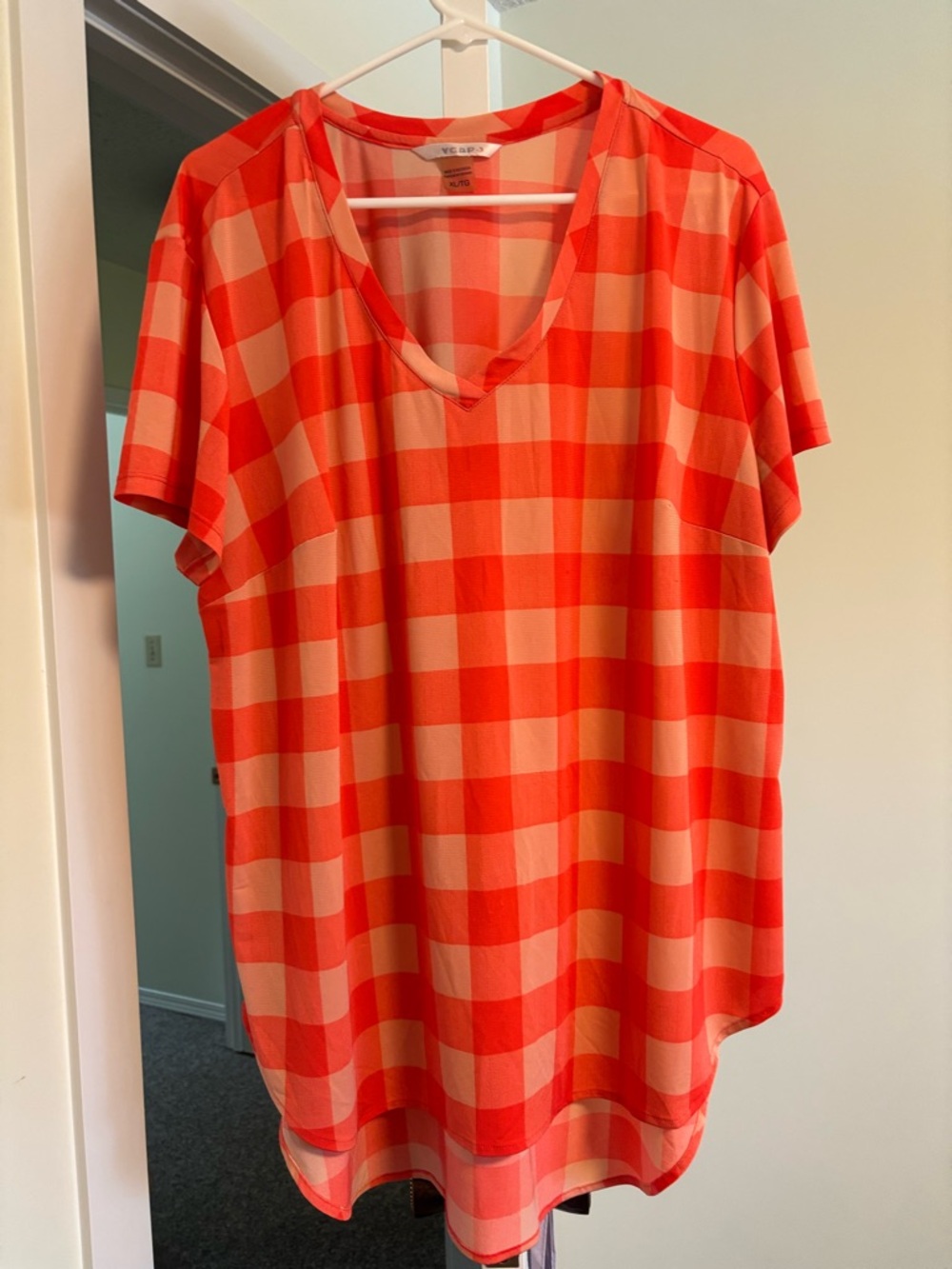 Vince Camuto Orange and Cream Check V-Neck Short Sleeve Tunic